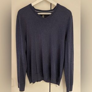 Long Sleeve V-Neck Luxury Blend Pullover Sweater from Banana Republic (blue)
